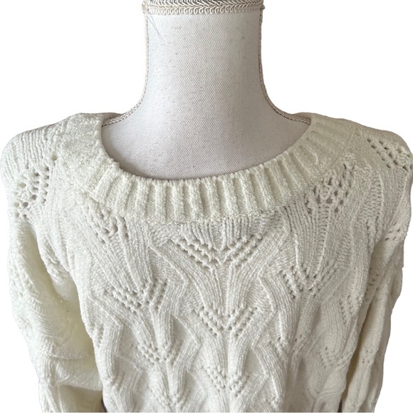 BCBG Max Azria Crewneck Chenille Long Sleeve Sweater Women SZ Large Ivory Fall - Picture 6 of 8